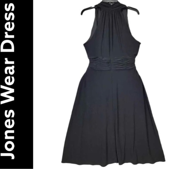 Jones Wear EUC Black Ruched Halter Fit & Flare Dress Stretch Evening Cocktail 10 - Picture 10 of 12